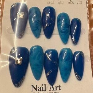 Blue Drift – Marbled & Glossy Nail Set (10pc)